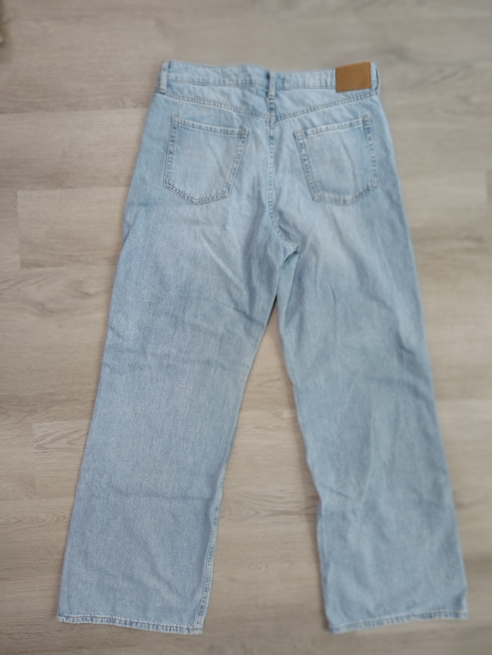 Aeropostale Pale Blue Wide-Leg Jeans. Size 12 Waist - 32 Inches - Picture 2 of 10